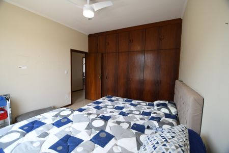 Casa à venda com 390m², 4 quartos e 4 vagasQuarto 