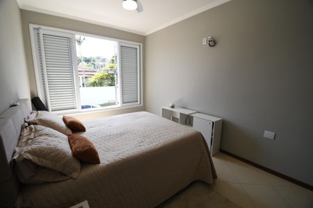 Casa à venda com 390m², 4 quartos e 4 vagasSuíte 3