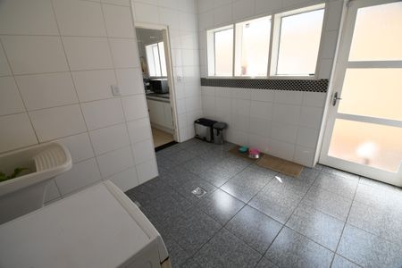 Casa à venda com 390m², 4 quartos e 4 vagasÁrea de Serviço