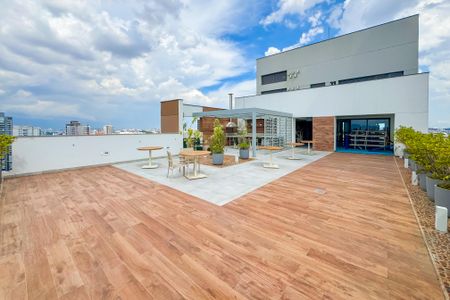 Studio à venda com 26m², 1 quarto e sem vaga Studio à venda com 26m², 1 quarto e sem vagaRooftop
