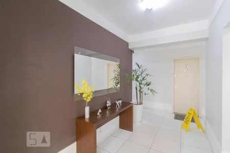 Apartamento à venda com 128m², 3 quartos e 1 vaga Apartamento à venda com 128m², 3 quartos e 1 vagaHall social