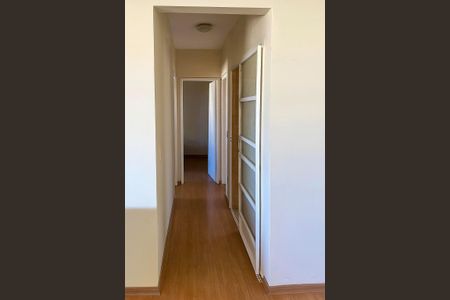 Apartamento à venda com 65m², 2 quartos e 1 vaga Apartamento à venda com 65m², 2 quartos e 1 vagaCorredor