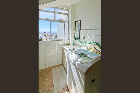 Apartamento à venda com 65m², 2 quartos e 1 vaga Apartamento à venda com 65m², 2 quartos e 1 vagaCozinha e Área de Serviço