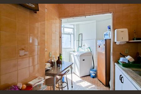 Apartamento à venda com 65m², 2 quartos e 1 vaga Apartamento à venda com 65m², 2 quartos e 1 vagaCozinha e Área de Serviço