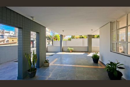 Apartamento à venda com 65m², 2 quartos e 1 vaga Apartamento à venda com 65m², 2 quartos e 1 vagaHall de entrada