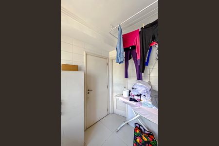Apartamento à venda com 190m², 3 quartos e 3 vagas Apartamento à venda com 190m², 3 quartos e 3 vagasÁrea de Serviço