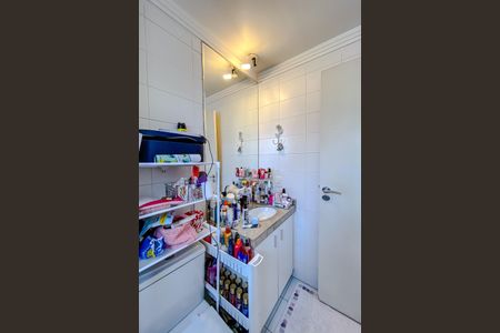 Apartamento à venda com 190m², 3 quartos e 3 vagas Apartamento à venda com 190m², 3 quartos e 3 vagasBanheiro da Suíte 1