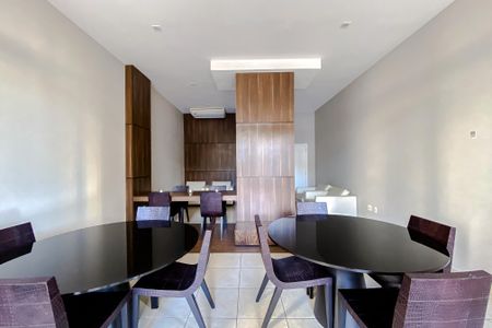 Apartamento à venda com 190m², 3 quartos e 3 vagasÁrea comum - Salão de festas