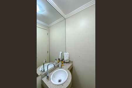 Apartamento à venda com 190m², 3 quartos e 3 vagas Apartamento à venda com 190m², 3 quartos e 3 vagasLavabo