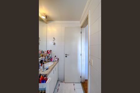 Apartamento à venda com 190m², 3 quartos e 3 vagas Apartamento à venda com 190m², 3 quartos e 3 vagasBanheiro da Suíte 1