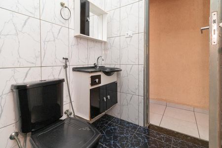 Casa à venda com 123m², 3 quartos e 2 vagasBanheiro 1