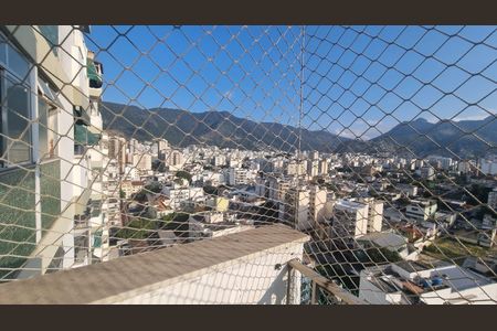 Apartamento à venda com 110m², 3 quartos e 2 vagas Apartamento à venda com 110m², 3 quartos e 2 vagasVaranda