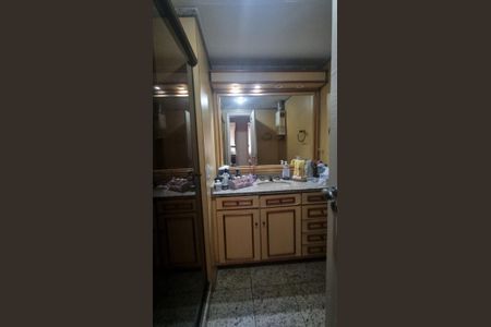 Apartamento à venda com 110m², 3 quartos e 2 vagas Apartamento à venda com 110m², 3 quartos e 2 vagasBanheiro 2