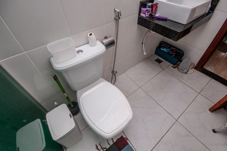 Casa à venda com 90m², 2 quartos e 1 vaga Casa à venda com 90m², 2 quartos e 1 vagaBanheiro 1