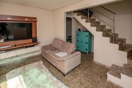 Casa à venda com 90m², 2 quartos e 1 vagaSala