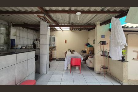 Casa à venda com 198m², 3 quartos e 3 vagasArea de serviço