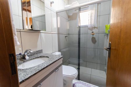 Casa à venda com 128m², 2 quartos e 2 vagas Casa à venda com 128m², 2 quartos e 2 vagasBanheiro