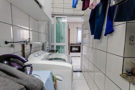 Casa à venda com 128m², 2 quartos e 2 vagas Casa à venda com 128m², 2 quartos e 2 vagasÁrea de Serviço