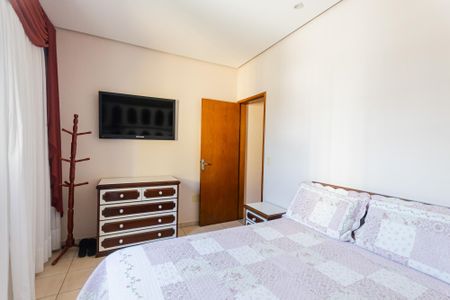 Casa à venda com 128m², 2 quartos e 2 vagas Casa à venda com 128m², 2 quartos e 2 vagasQuarto 1