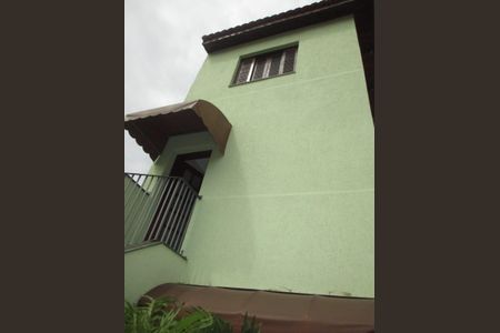 Casa à venda com 220m², 4 quartos e 3 vagas Casa à venda com 220m², 4 quartos e 3 vagasÁrea Externa
