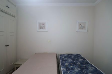 Apartamento para alugar com 75m², 3 quartos e 1 vaga Apartamento para alugar com 75m², 3 quartos e 1 vagaQuarto