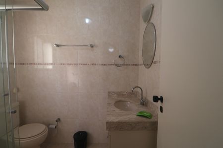 Apartamento para alugar com 75m², 3 quartos e 1 vaga Apartamento para alugar com 75m², 3 quartos e 1 vagaBanheiro da Suíte 1
