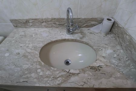 Apartamento para alugar com 75m², 3 quartos e 1 vaga Apartamento para alugar com 75m², 3 quartos e 1 vagaBanheiro Social