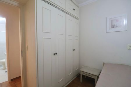 Apartamento para alugar com 75m², 3 quartos e 1 vaga Apartamento para alugar com 75m², 3 quartos e 1 vagaQuarto