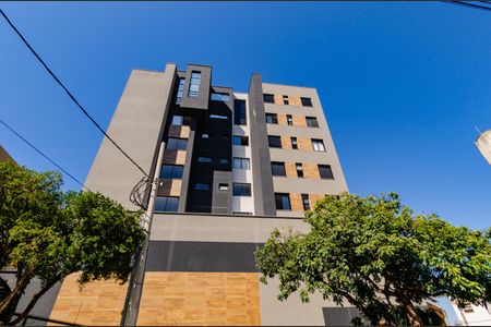 Apartamento à venda com 61m², 2 quartos e 2 vagas Apartamento à venda com 61m², 2 quartos e 2 vagasFachada