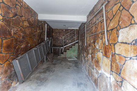 Casa à venda com 400m², 3 quartos e 2 vagas Casa à venda com 400m², 3 quartos e 2 vagasGaragem