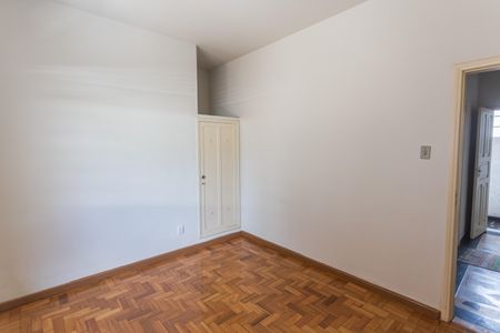 Casa à venda com 400m², 3 quartos e 2 vagas Casa à venda com 400m², 3 quartos e 2 vagasQuarto 1