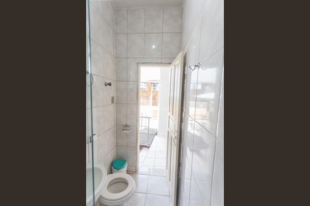 Casa à venda com 400m², 3 quartos e 2 vagas Casa à venda com 400m², 3 quartos e 2 vagasBanheiro de Serviço