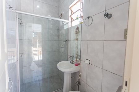 Casa à venda com 400m², 3 quartos e 2 vagas Casa à venda com 400m², 3 quartos e 2 vagasBanheiro de Serviço