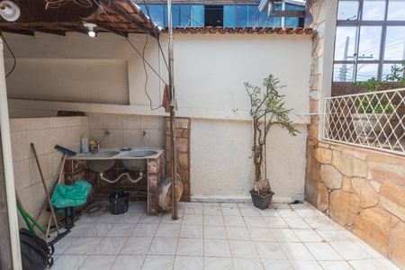 Casa à venda com 400m², 3 quartos e 2 vagas Casa à venda com 400m², 3 quartos e 2 vagasÁrea de Serviço