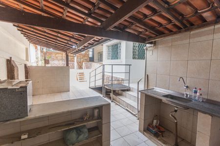 Casa à venda com 400m², 3 quartos e 2 vagas Casa à venda com 400m², 3 quartos e 2 vagasEspaço Gourmet