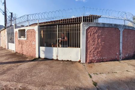 Casa à venda com 150m², 4 quartos e 3 vagasFachada