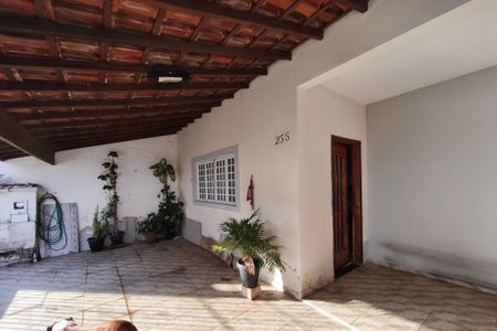 Casa à venda com 150m², 4 quartos e 3 vagasQuintal - Garagem