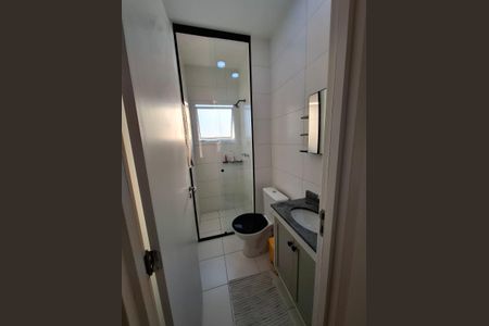 Apartamento para alugar com 55m², 2 quartos e 1 vaga Apartamento para alugar com 55m², 2 quartos e 1 vagaBanheiro da Suíte