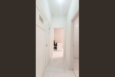 Apartamento à venda com 90m², 1 quarto e sem vaga Apartamento à venda com 90m², 1 quarto e sem vagaCorredor