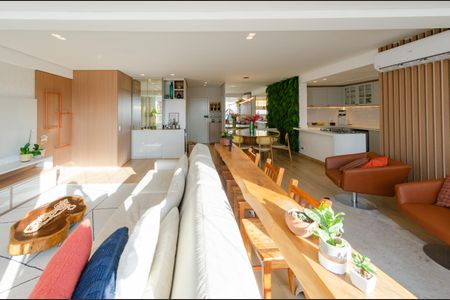 Apartamento à venda com 120m², 3 quartos e 2 vagasSala