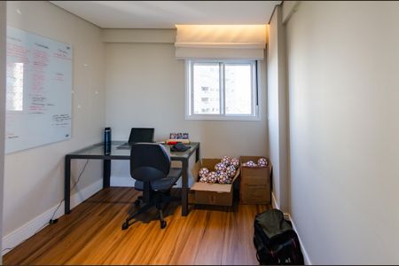 Apartamento à venda com 120m², 3 quartos e 2 vagasQuarto 2