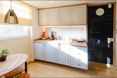 Apartamento à venda com 120m², 3 quartos e 2 vagasCozinha