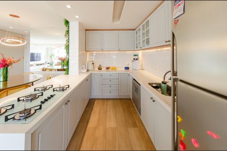 Apartamento à venda com 120m², 3 quartos e 2 vagasCozinha