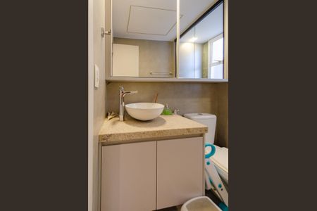 Apartamento à venda com 120m², 3 quartos e 2 vagasBanheiro social