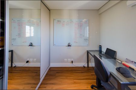 Apartamento à venda com 120m², 3 quartos e 2 vagasQuarto 2