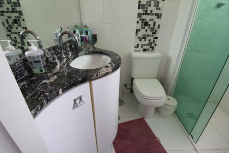 Apartamento à venda com 86m², 2 quartos e 2 vagasQuarto 1 - Banheiro