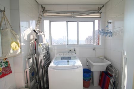 Apartamento à venda com 86m², 2 quartos e 2 vagasÁrea de Serviço