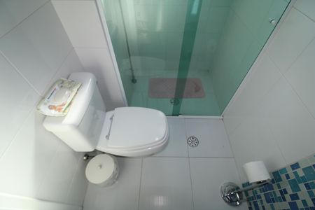 Apartamento à venda com 86m², 2 quartos e 2 vagasQuarto 2 - Banheiro