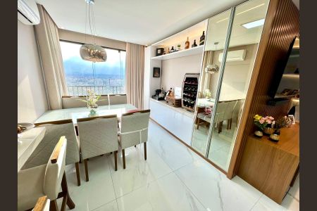 Apartamento à venda com 86m², 3 quartos e 4 vagasSala