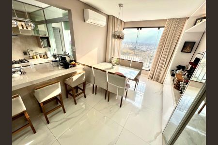 Apartamento à venda com 86m², 3 quartos e 4 vagasSala